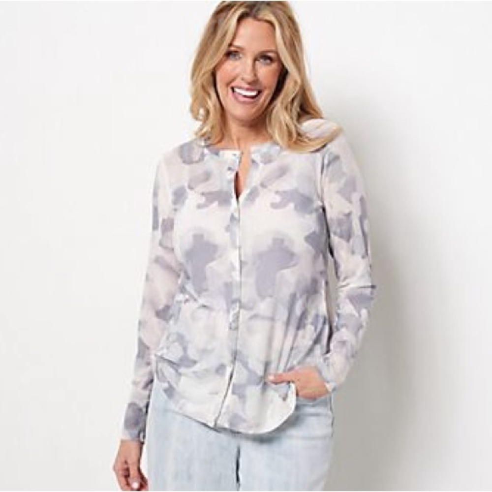 LOGO by Lori Goldstein Watercolor Printed Cardigan Pearl Gray LG